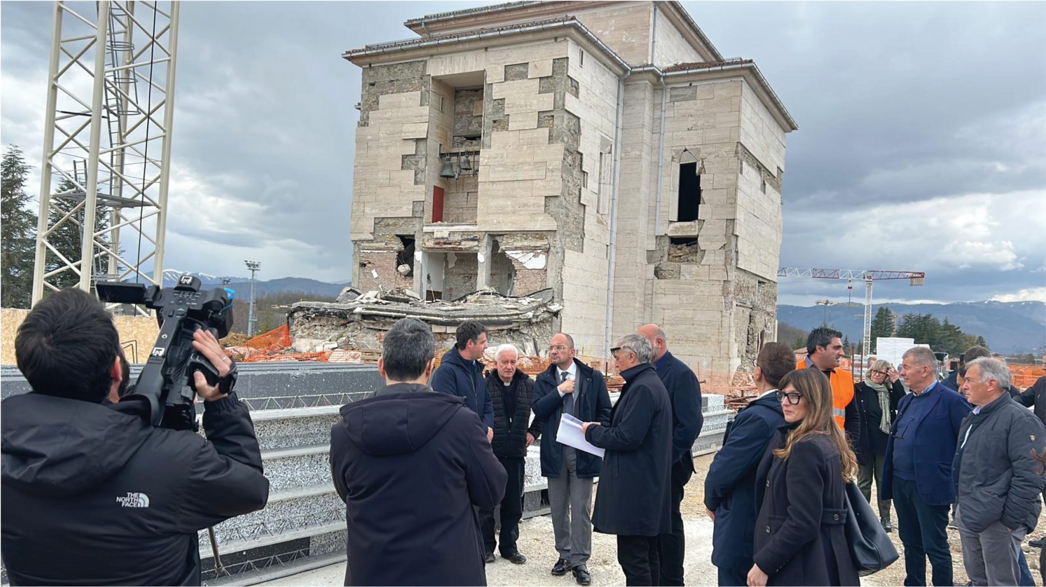 Visita del commissario Guido Castelli a Casa Futuro